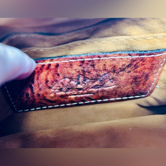 PATRICIA NASH Tooled Leather Kiss-Lock Wristlet Bag. 100% leather - Picture 5 of 10